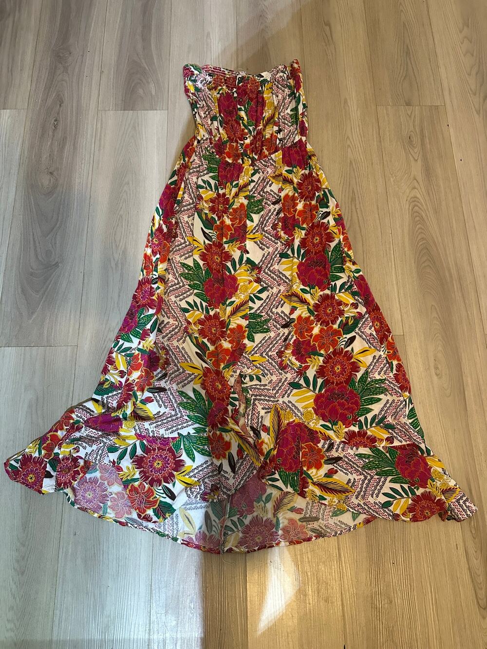 Xhilaration Target Strapless Smocked Maxi Dress Medium Tropical Floral Chevron